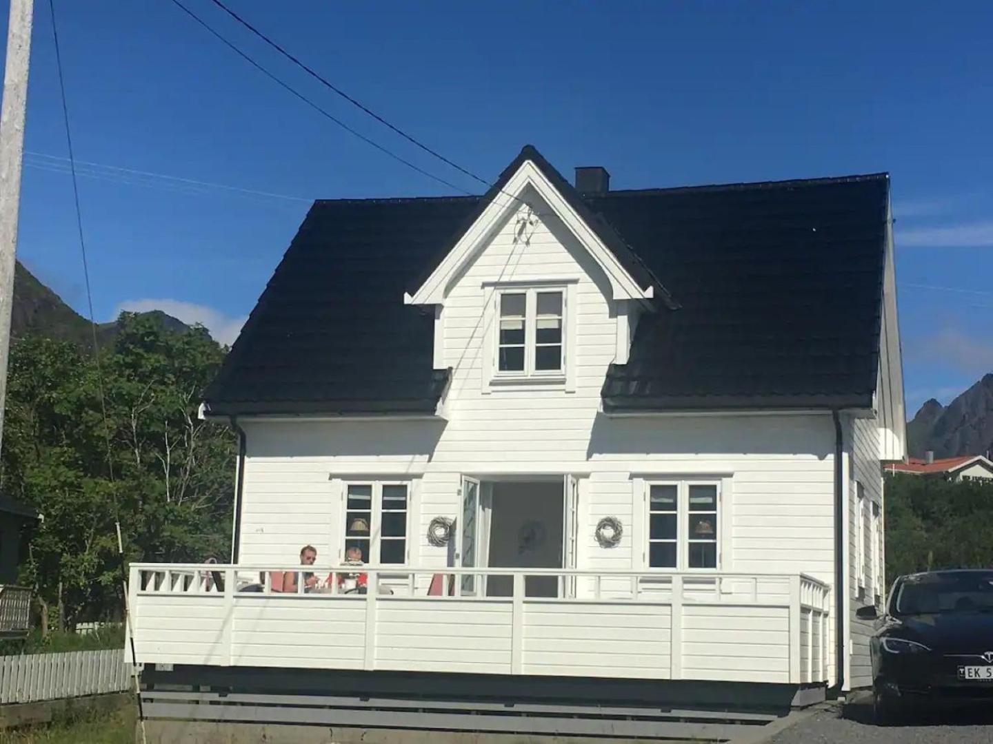 Utsiktsperle Pa Reine I Lofoten Exteriör bild